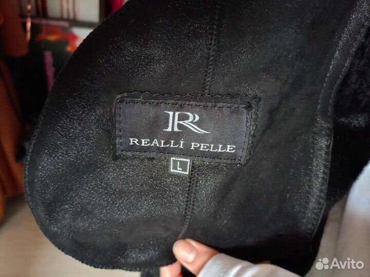 Дубленка натуральная женская с капюшоном