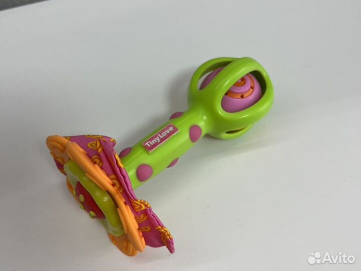 Игрушки для малышей погремушка и грызунок