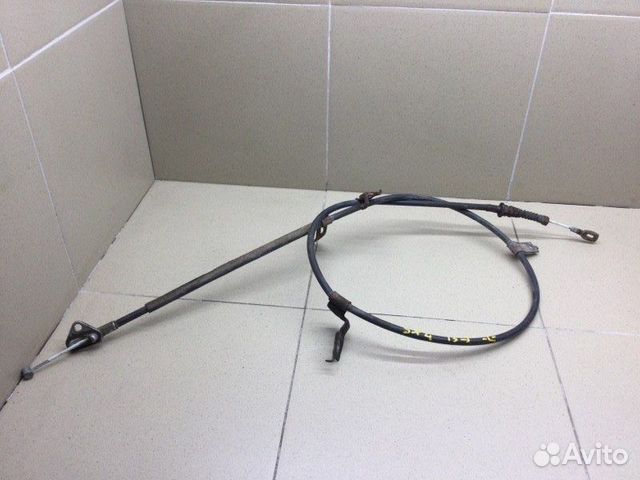 Трос стояночного тормоза левый Suzuki Sx4 M16A