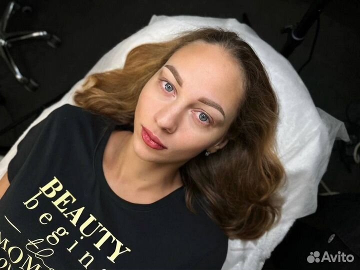 Пудровое напыление бровей