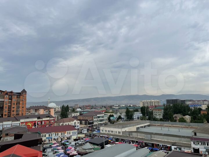 Здание, 2250 м²