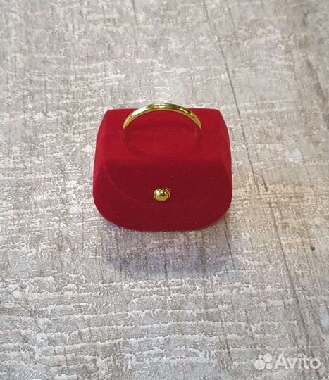 Подарочные коробки и мешочки