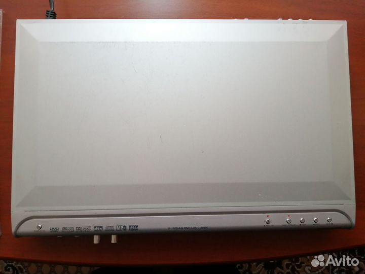 DVD плеер rolsen RDV-790