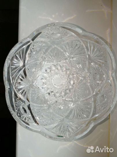 Ваза хрустальная