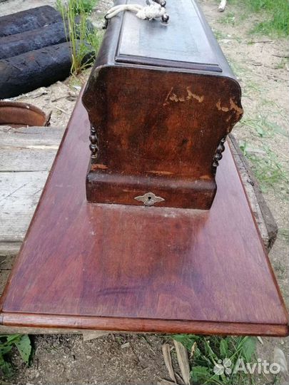 Швейная машинка зингер ножная