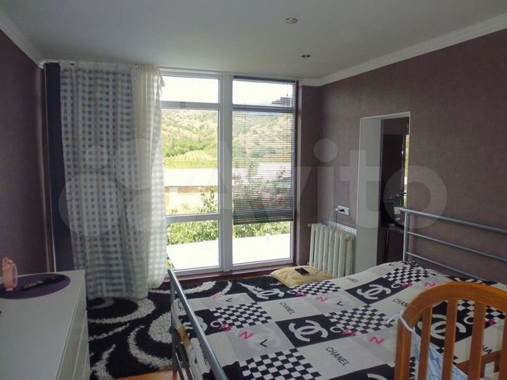 Дом 153 м² на участке 6 сот.