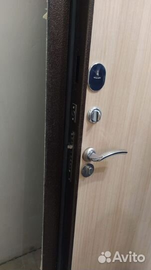Дверь входная металлическая