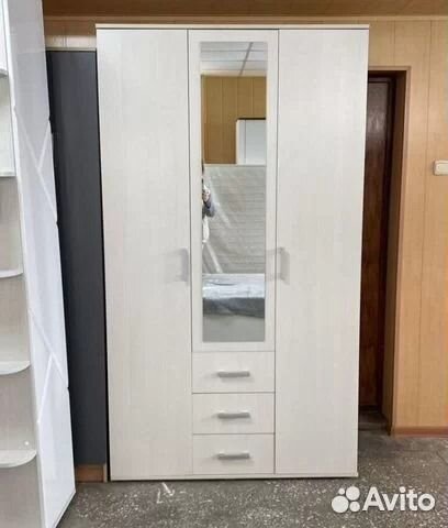 Шкаф 3х створчатый 