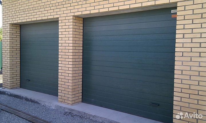 Секционные ворота с монтажом