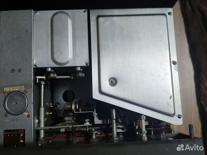 Радиоприёмник р-311 1965 г. номер 358677