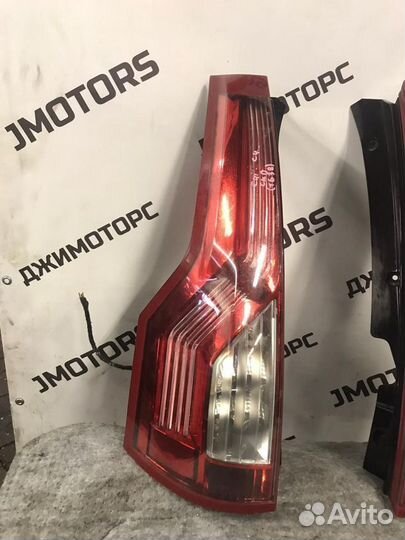 Задний левый фонарь Citroen C4 Picasso
