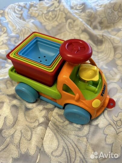 Грузовик-пирамидка