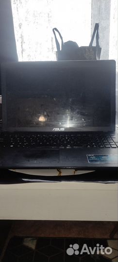 Ноутбук asus x552m