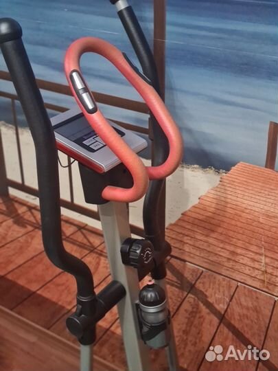 Эллиптический тренажер housefit