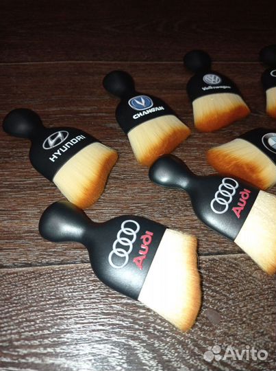 Щётка для уборки пыли с пластиковых покрытий