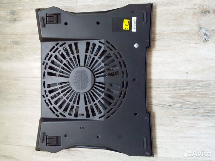 Подставка вентилятор для ноутбука