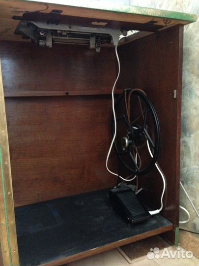 Швейная машина Veritas 8014/35 с тумбой