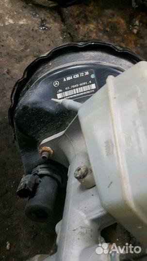 Вакуумный усилитель тормозов Mercedes w203