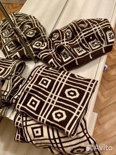 Комплект шапка и шарф женский