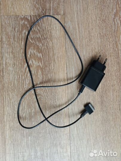 Продам Планшет asus Transformer Pad TF 7000KL