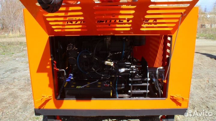 Самоходная буровая установка сбу урб мини