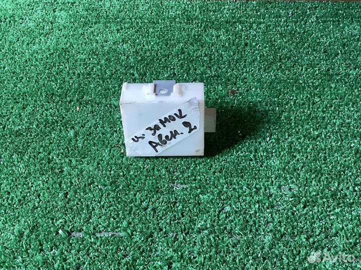 Блок управления центральным замком avensis 250