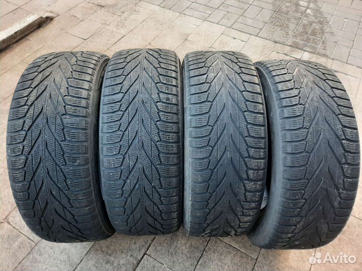 Nokian Tyres Hakkapeliitta R2 SUV 265/60 R18