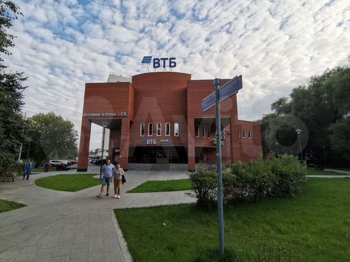 Продажа нежилого здания, 4817.4 м²