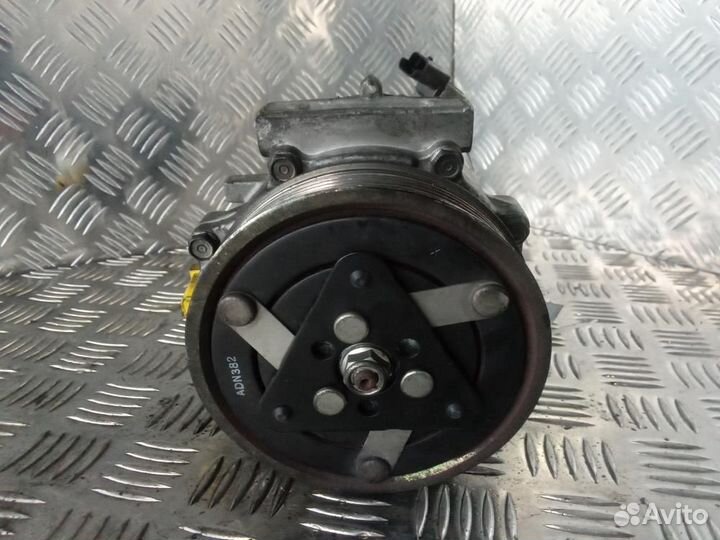 Компрессор кондиционера Peugeot 407/ Citroen C5