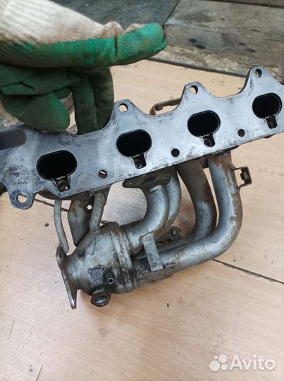 Впускной коллектор lancer 9 1,6