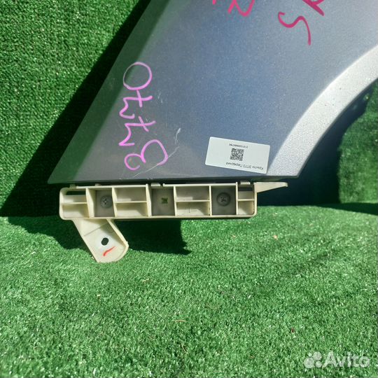 Крыло переднее левое mitsubishi colt