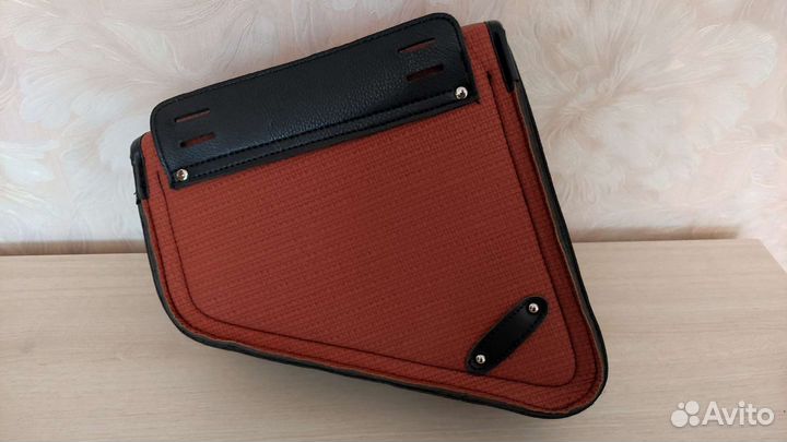 Кофр на маятник мотоцикла