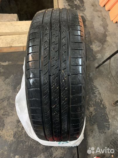 Goodyear EfficientGrip 225/65 R17 102H