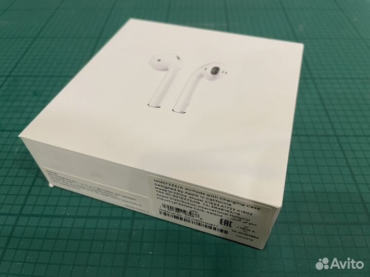 Кробка и провод от Apple Airpods 1 поколения