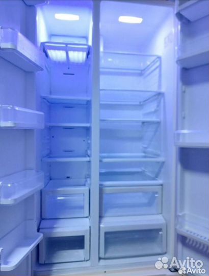 Двухдверный холодильник Samsung 90дн.гар(Корея)