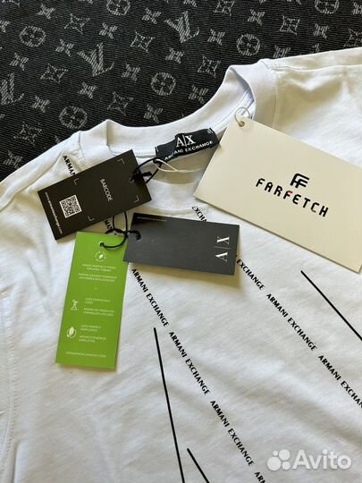 Armani Exchange футболка Farfetch QR