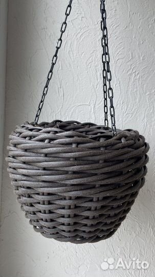 Корзина плетеная из ротанга