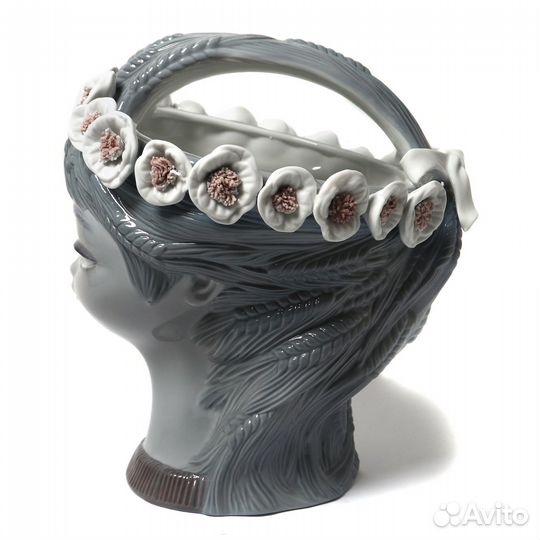 Фарфоровая ваза 