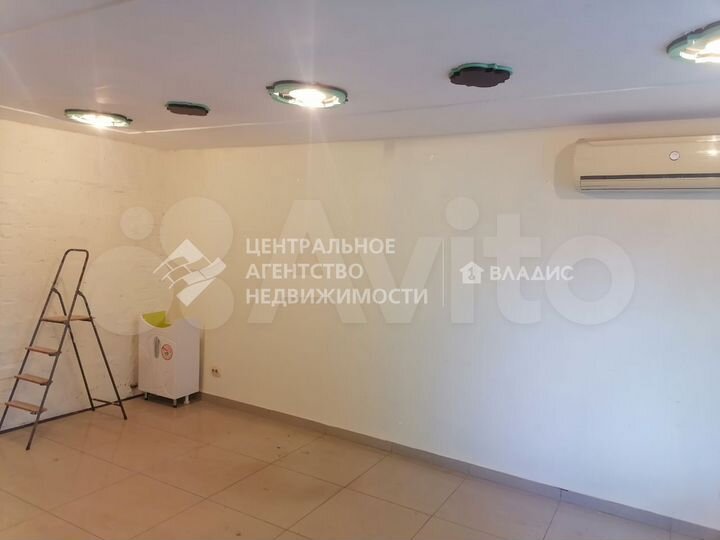 Продам помещение свободного назначения, 140 м²