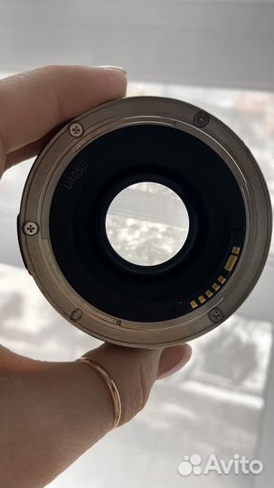 Canon ef 35mm F 2.0