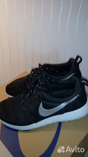 Кроссовки nike женские