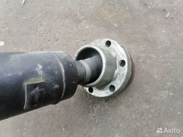 Карданный вал передний Jeep Grand Cherokee 4 3.0
