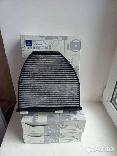 Фильтр салоный Mercedes угольный A2128300318