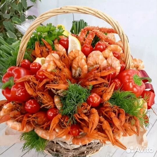 Букеты из раков и морепродуктов