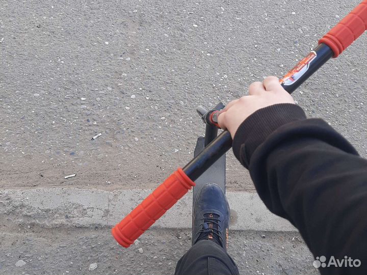 Трюковый самокат