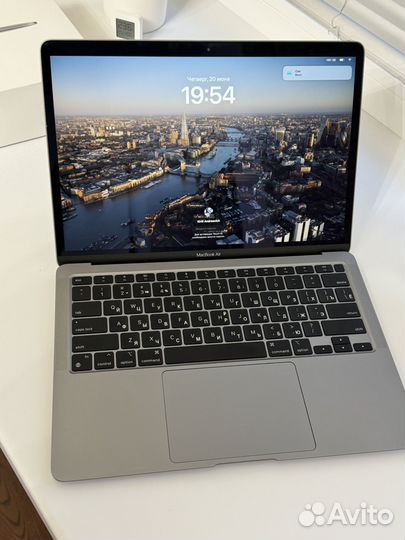 Apple macbook air 13 m1 (2024)