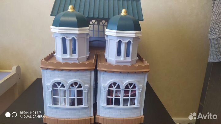 Домик с мебелью и животными Happy Family