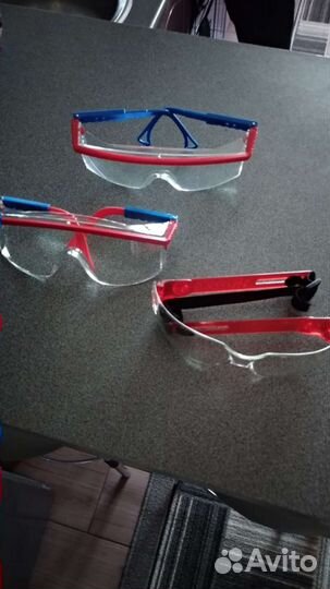Очки защитные новые в упаковках. Много штук