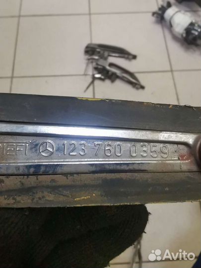 Ручки дверей Mercedes w123