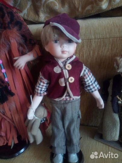 Фарфоровые и другие куклы